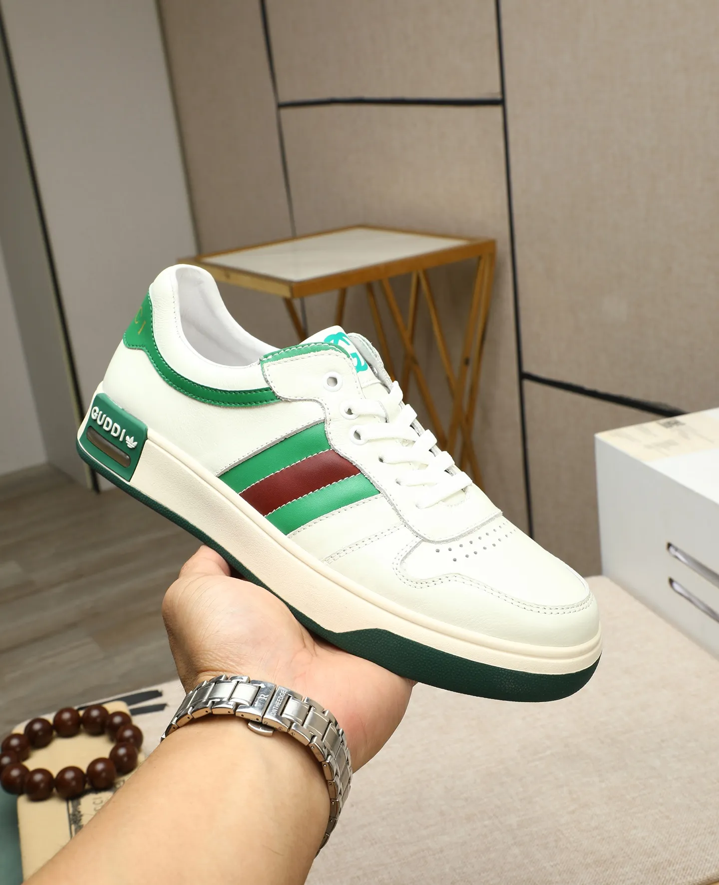 Men's men's shoes 💰440 GUCCI🔍🔍The latest model is on sale at the same time at the counter. Original calfskin imported from Italy, genuine leather lining, (high-end, noble, and classy) with exquisite workmanship. Sole: Original sole provided by the original factory, ⚠Exclusive double-layer movable molded sole super comfortable⚠, real shot 🎬The real thing is better🔍🔍"High quality·Follow the order" Code number 38-44